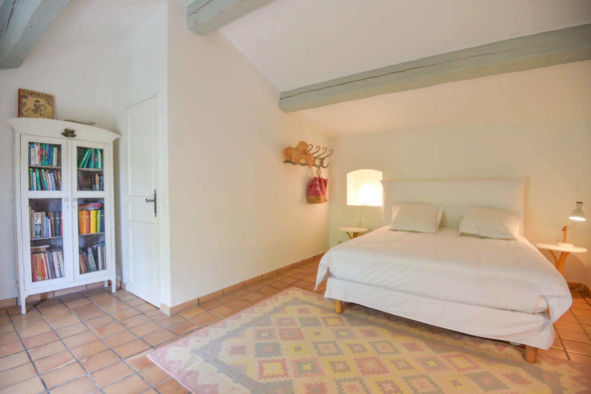 10079 Provence (2).jpg