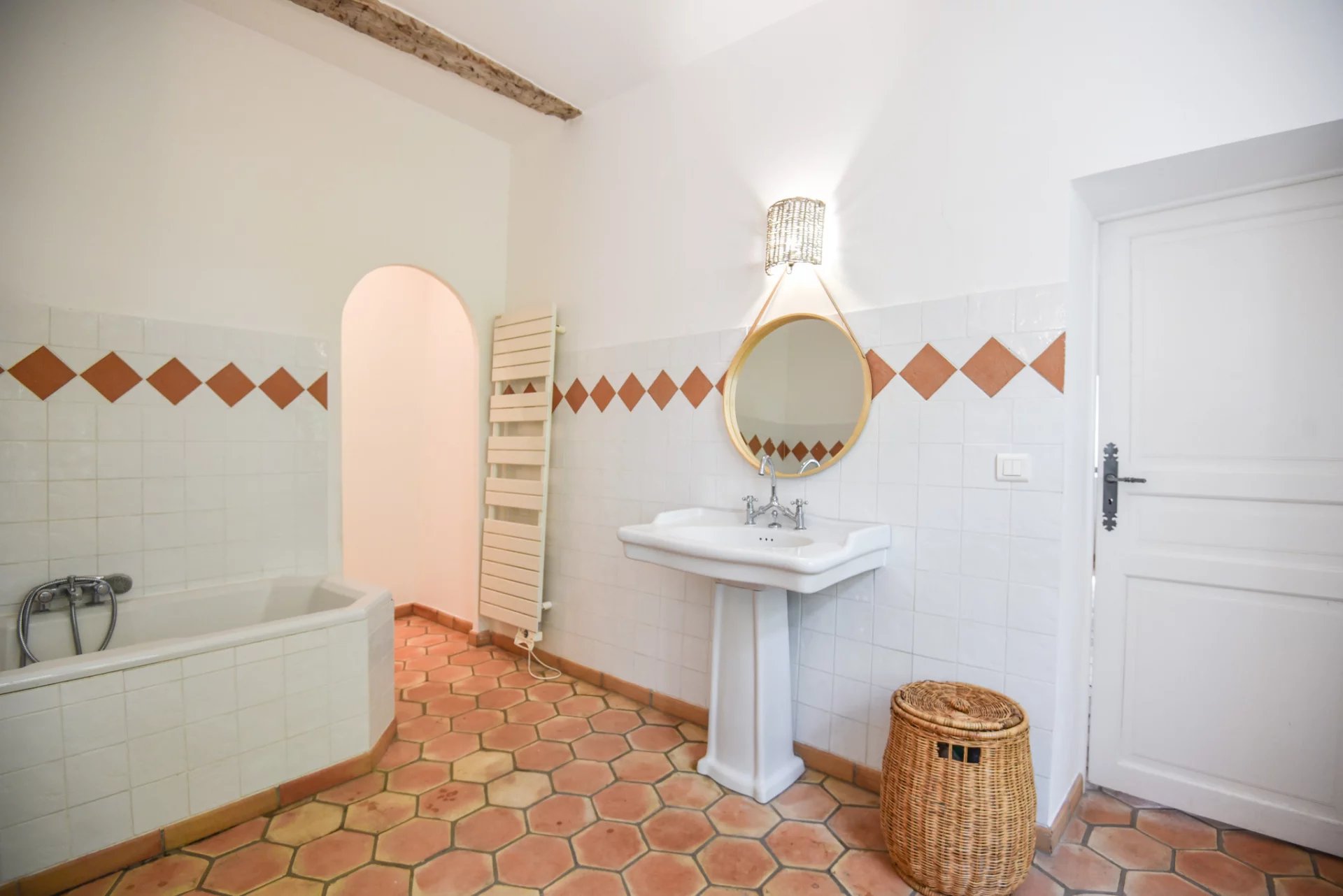 10079 Provence (4).jpg