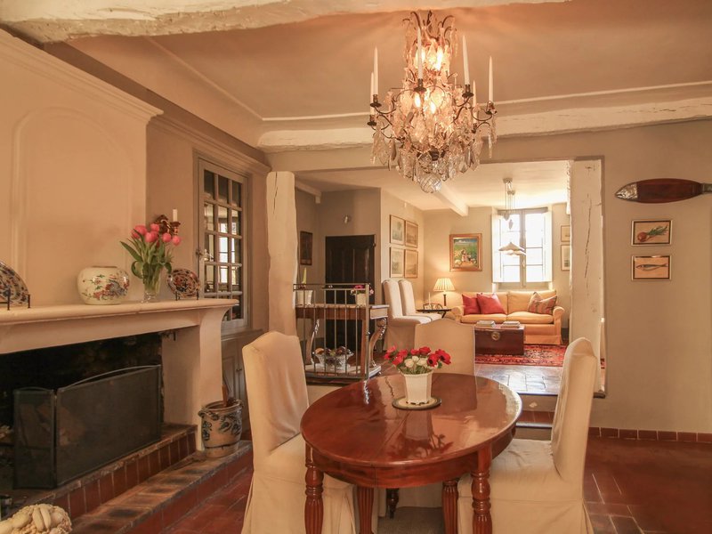 3297 Provence (21).jpg