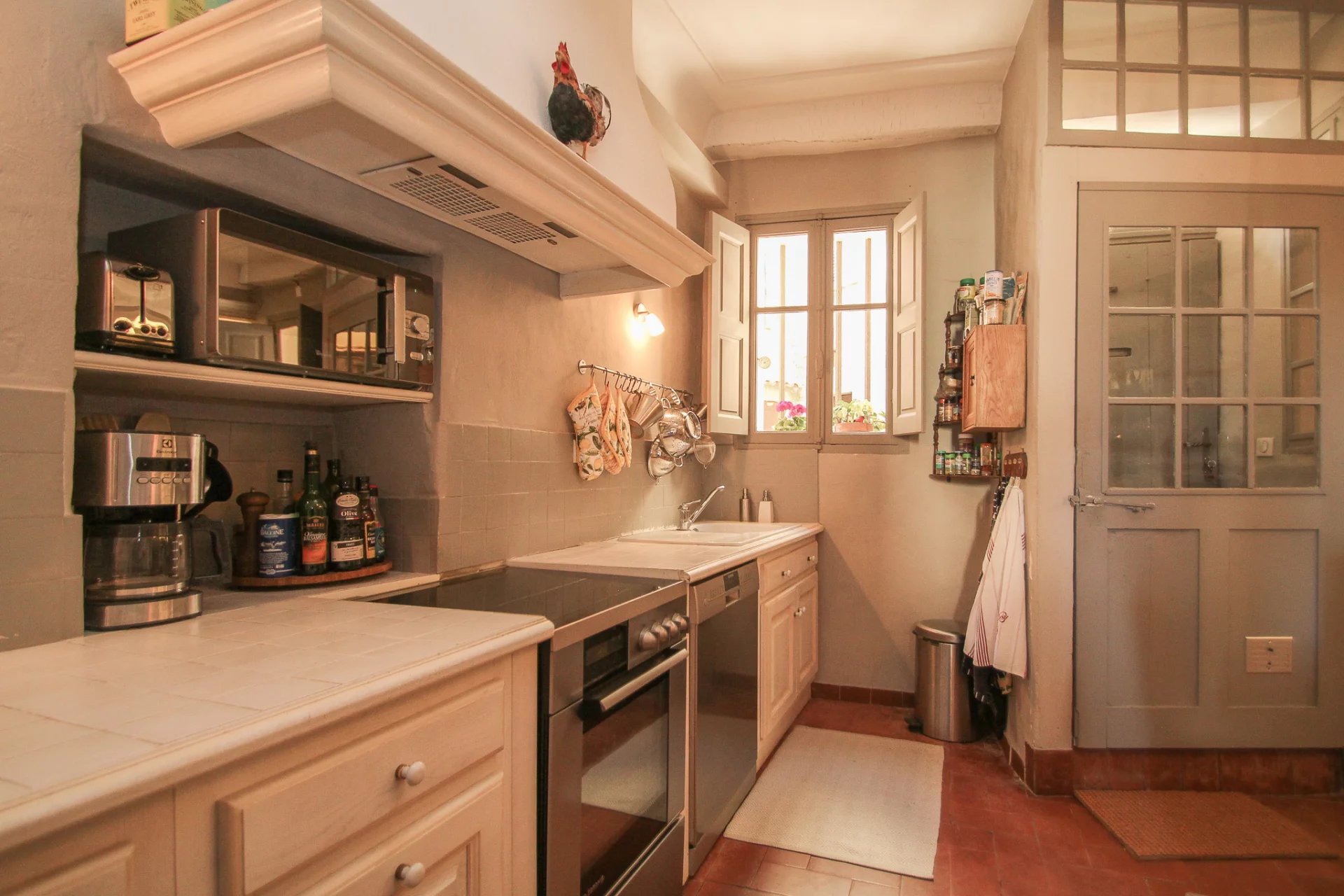 3297 Provence (24).jpg