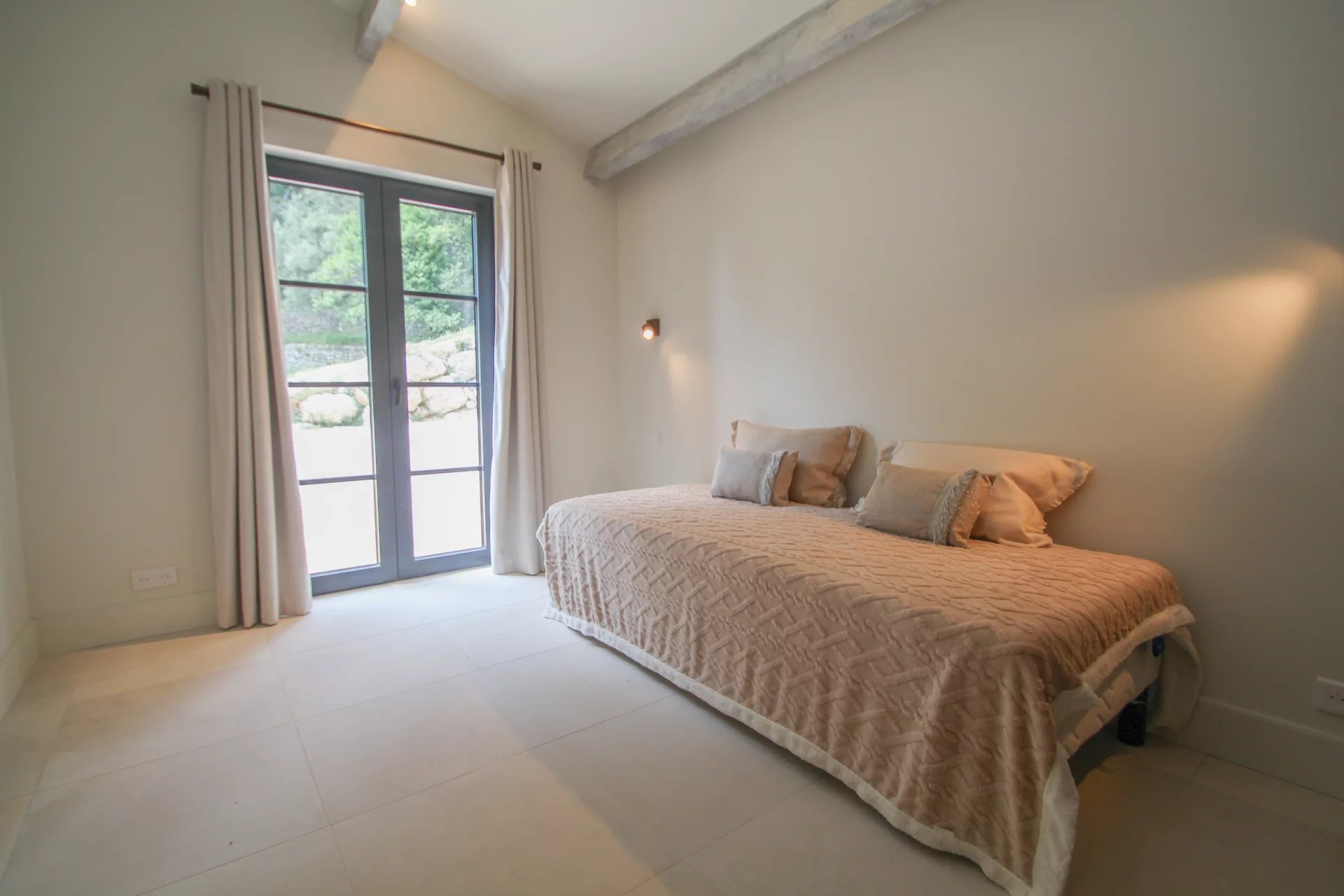 3302 Provence (20).jpg