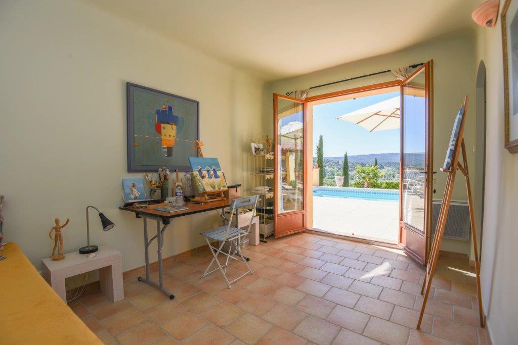 B&D France 10102 Provence (15).jpg