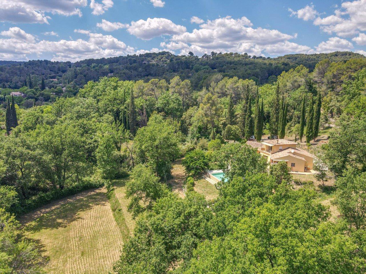 B&D France 10139 Provence (26).jpg