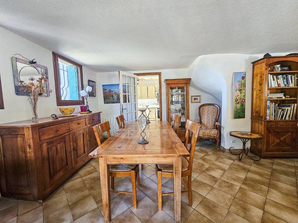 B&D France 10154 Provence (33).jpg