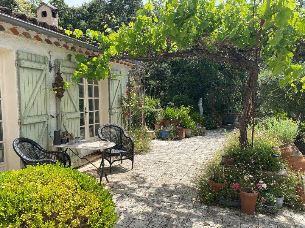 B&D France 10155 Provence (35).jpg