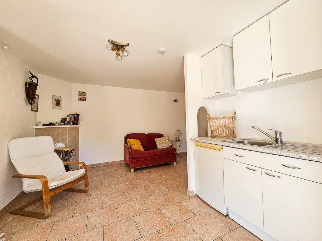 B&D France 10169 Provence (11).jpg