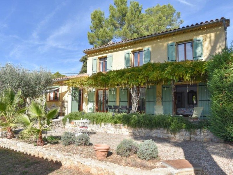 B&D France 10170 Provence (32).jpg