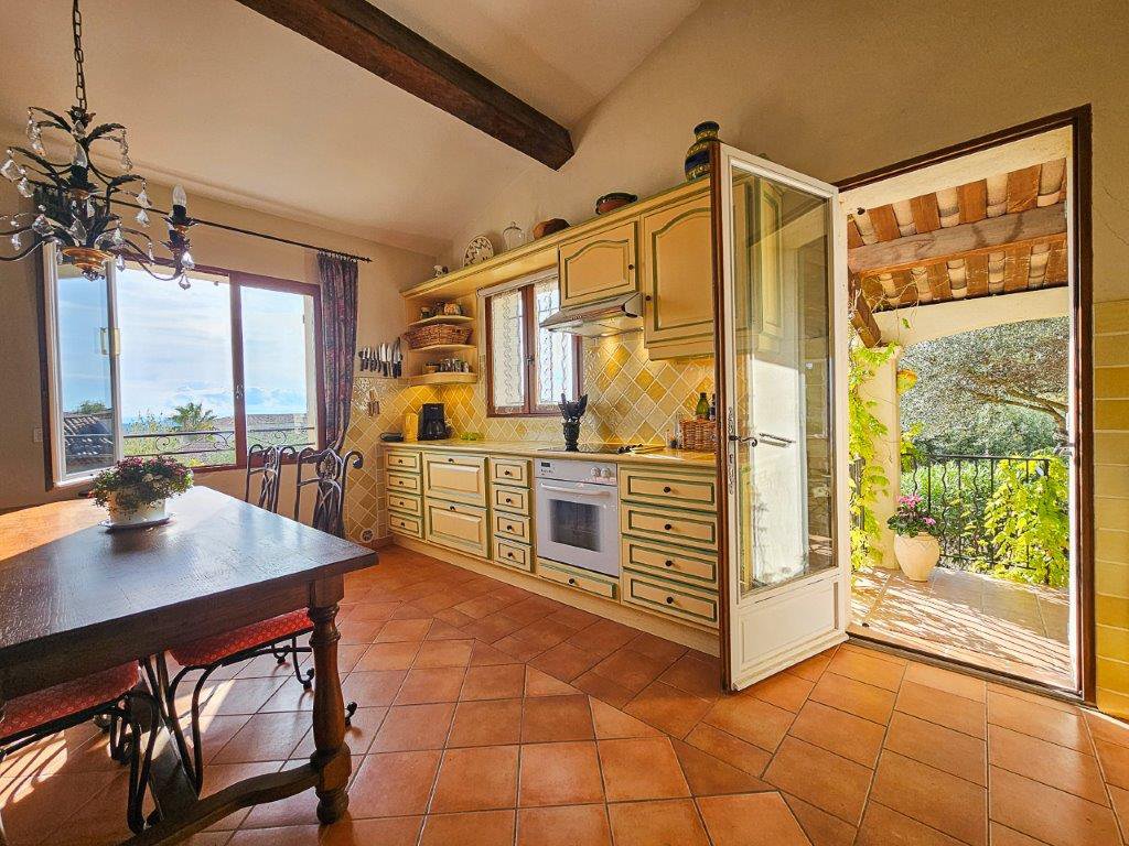 B&D France 10174 Provence (18).jpg