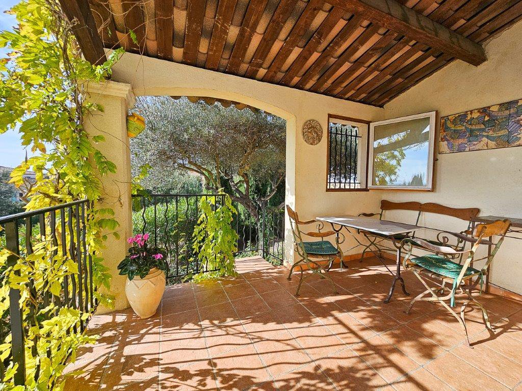 B&D France 10174 Provence (32).jpg