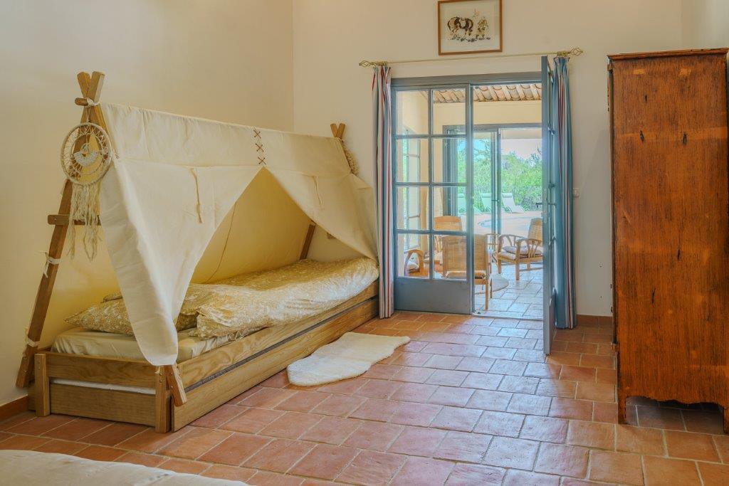 B&D France 10176 Provence (17).jpg