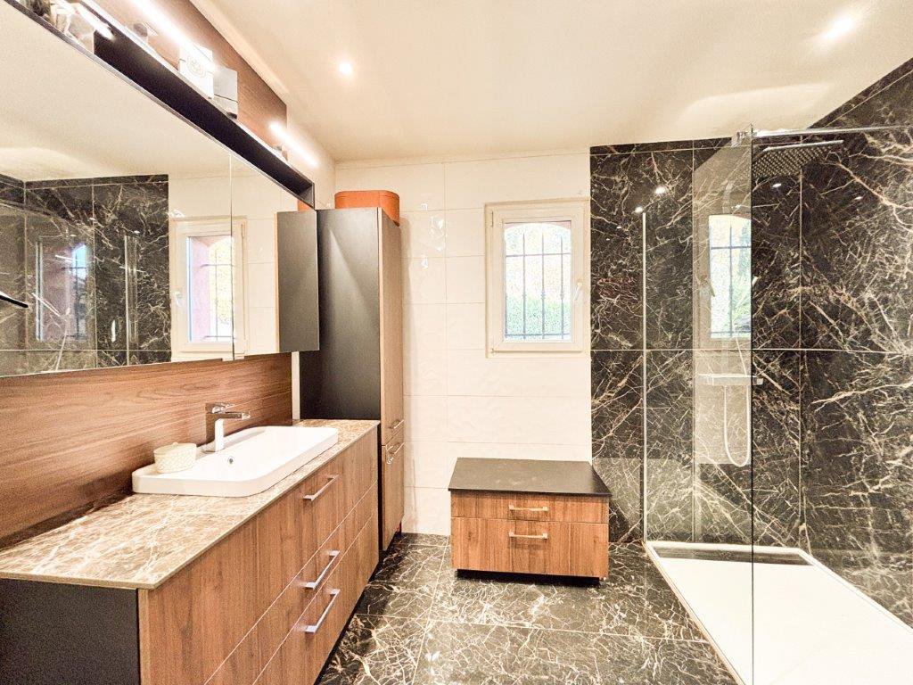 B&D France 10178 Provence (11).jpg