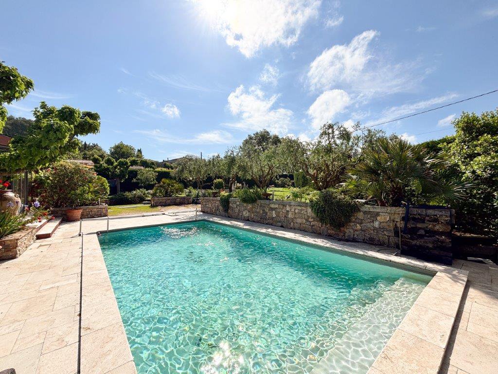 B&D France 10178 Provence (28).jpg