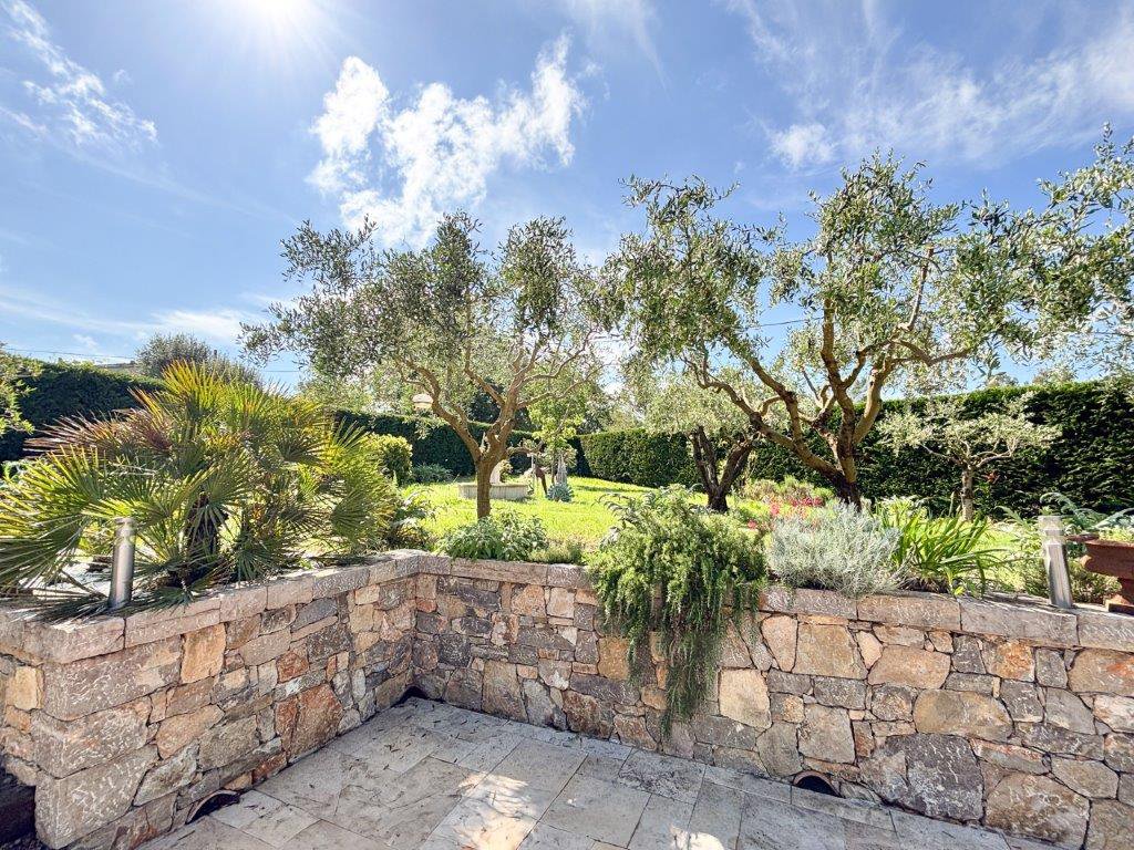 B&D France 10178 Provence (30).jpg