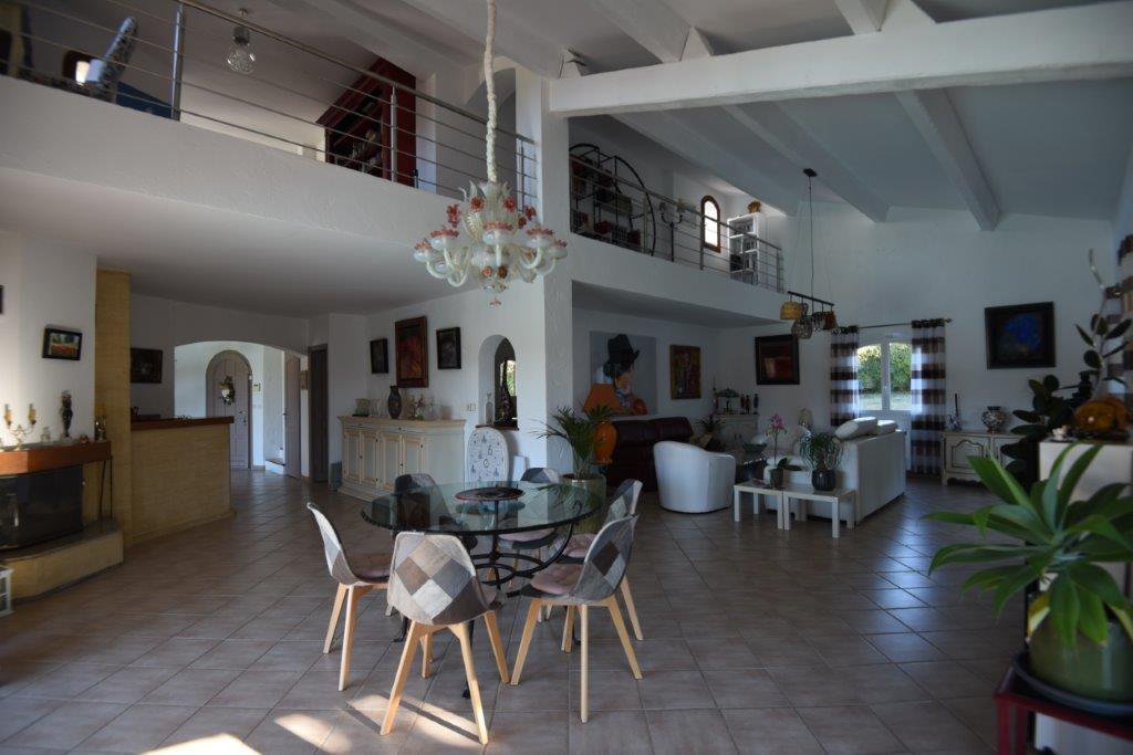 B&D France 10193 Provence (91).jpg