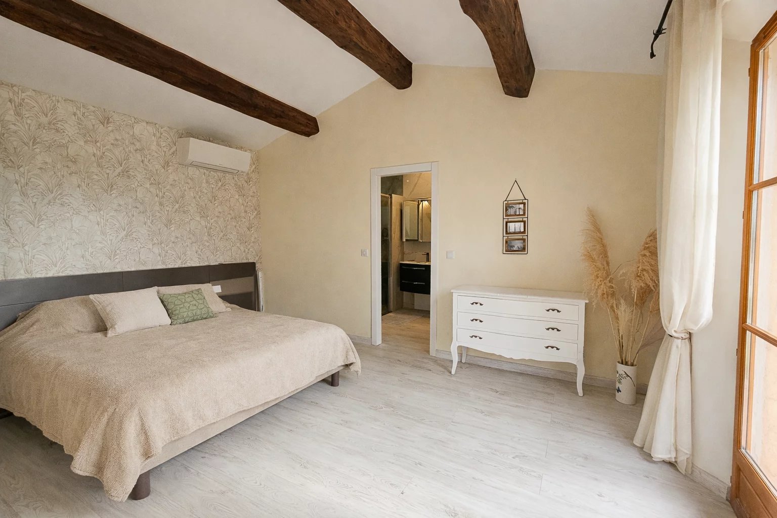 B&D France 10199 Provence (8).jpg