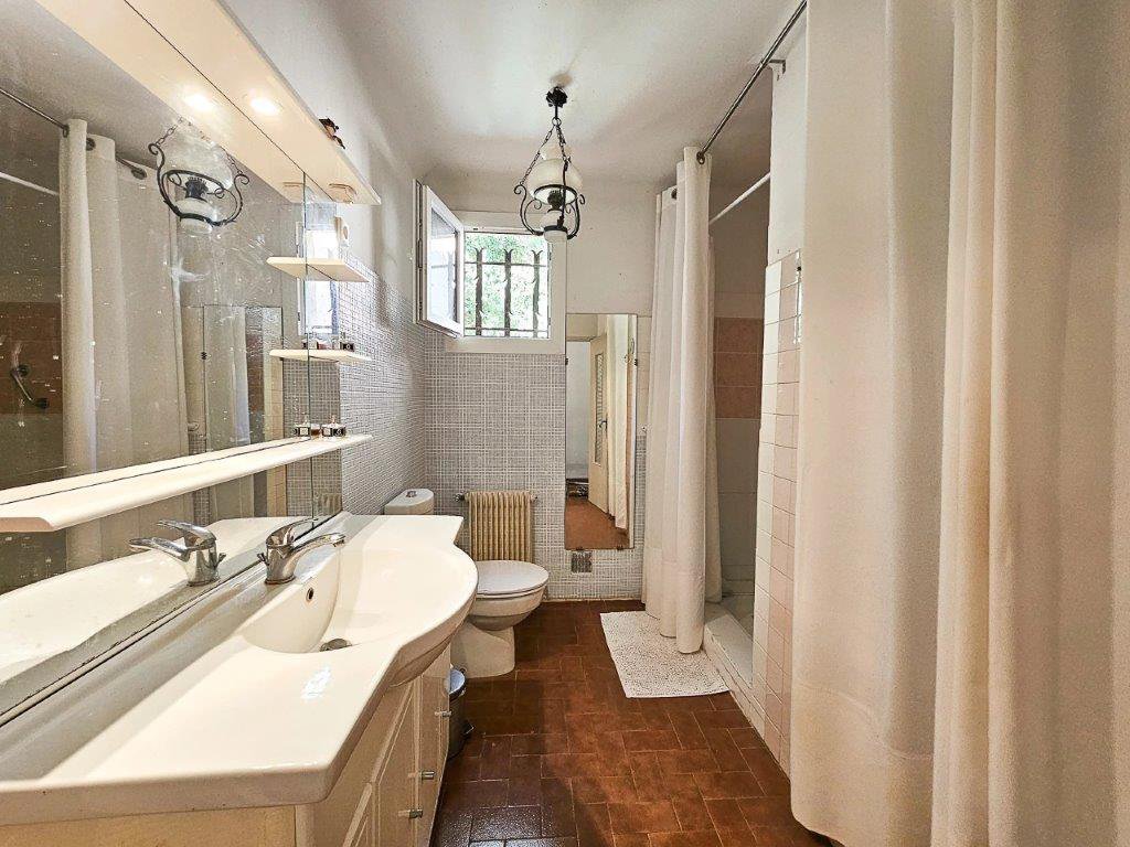 B&D France 10202 Provence (18).jpg