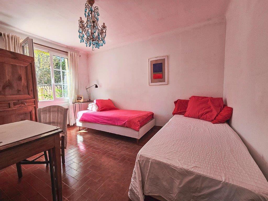 B&D France 10202 Provence (19).jpg