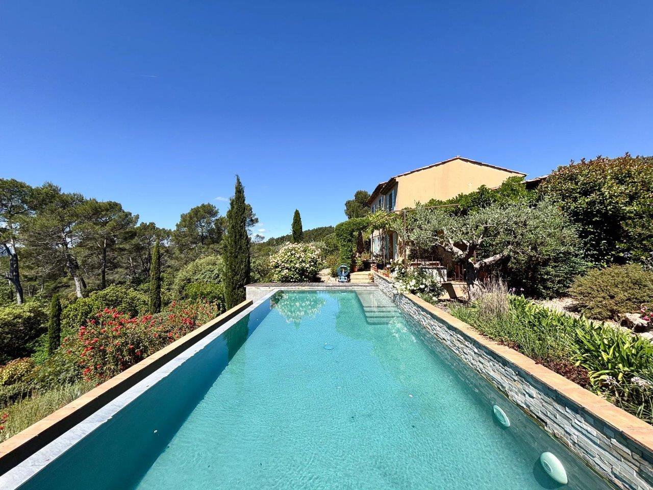 B&D France 10211 Provence (32).jpg