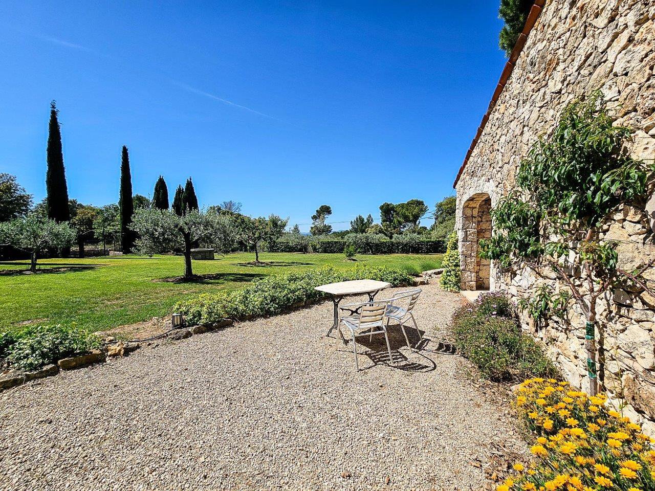 B&D France 10212 Provence (1).jpg