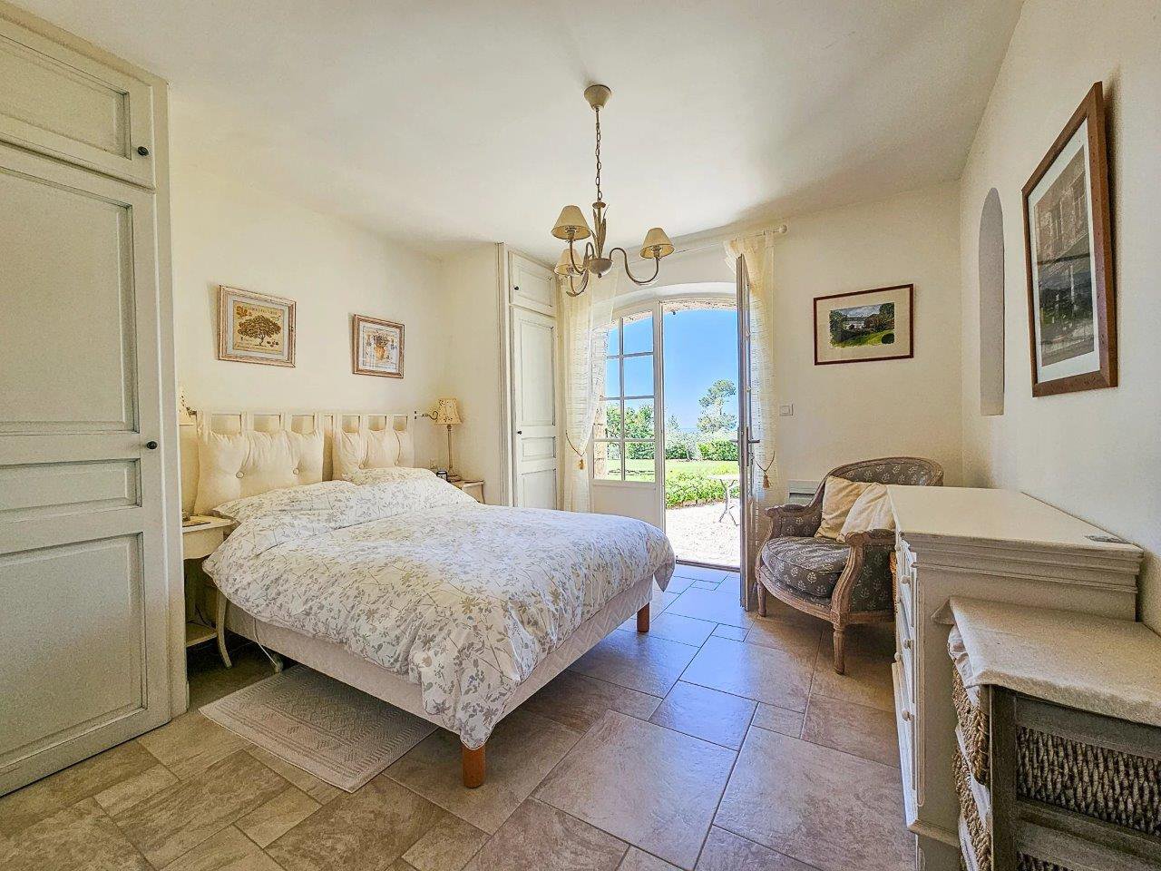 B&D France 10212 Provence (17).jpg