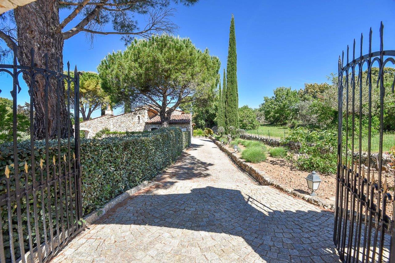 B&D France 10212 Provence (24).jpg
