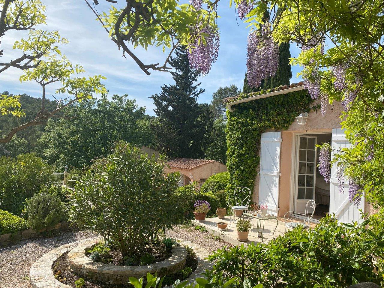 B&D France 10215 Provence (9).jpg