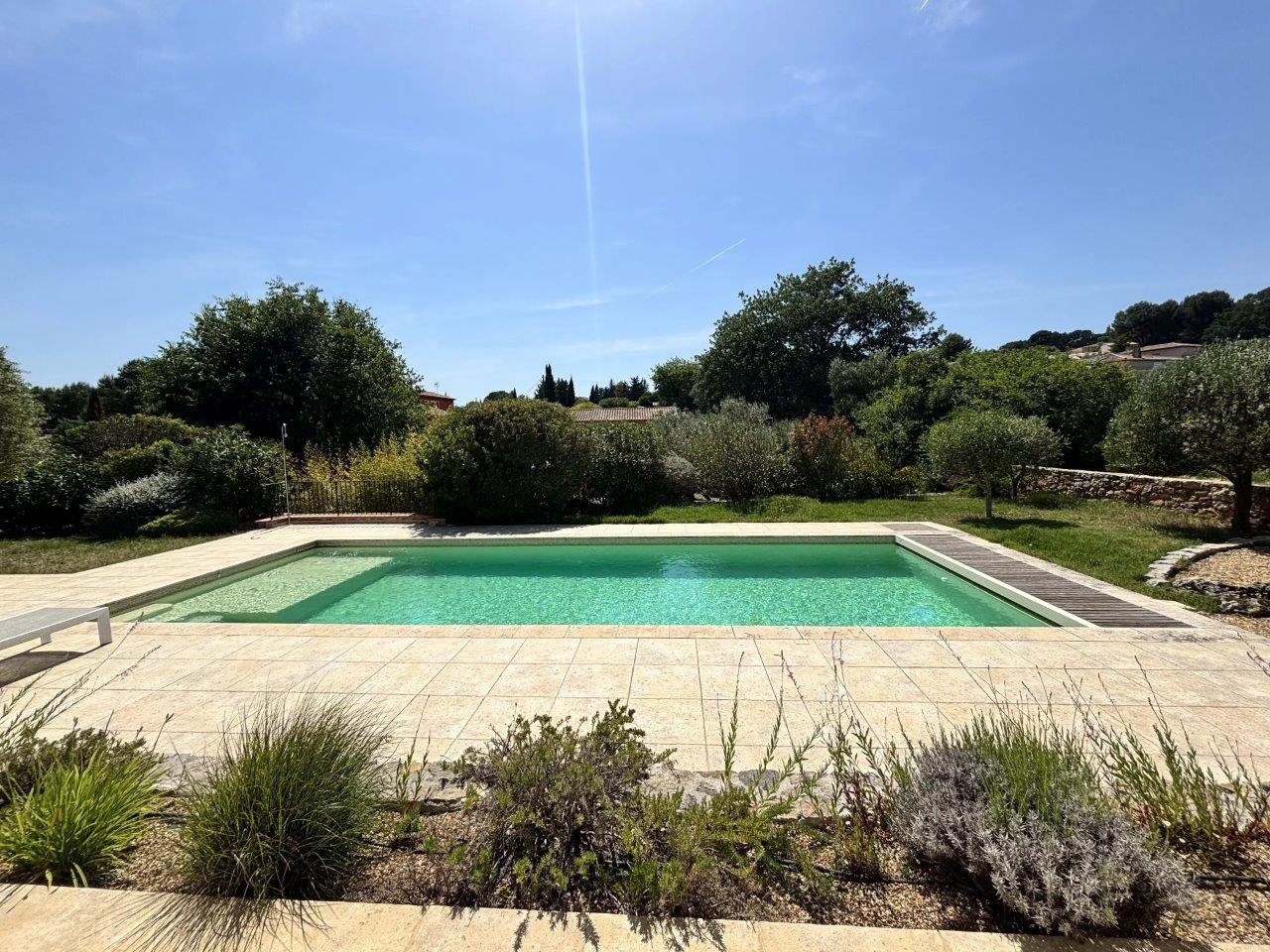 B&D France 10219 Provence (23).jpg
