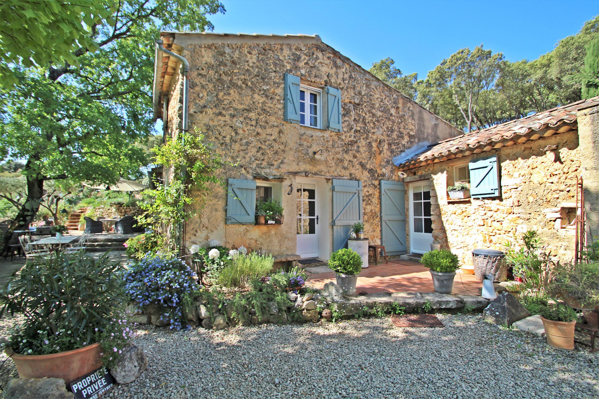 B&D France 1652 Provence (33).jpg
