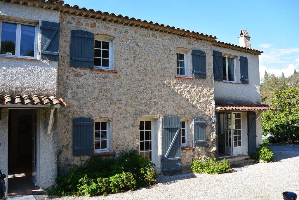 B&D France 2397 Provence (74).jpg