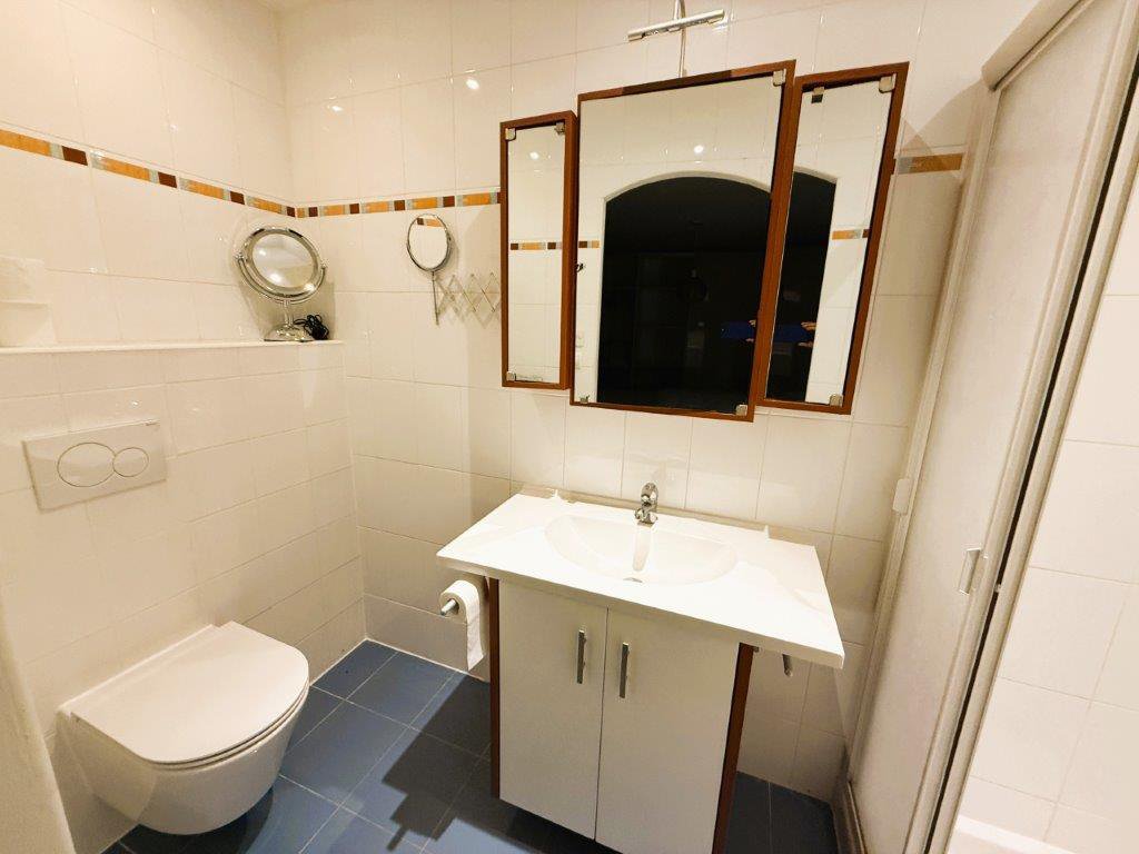 B&D France 2529  (30).jpg