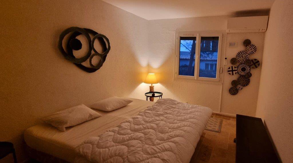 B&D France 2529  (4).jpg