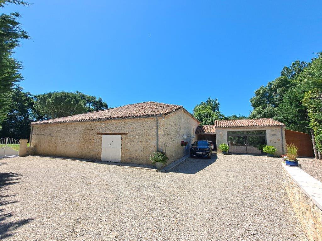 B&D France 33323 Gascogne (1).jpg