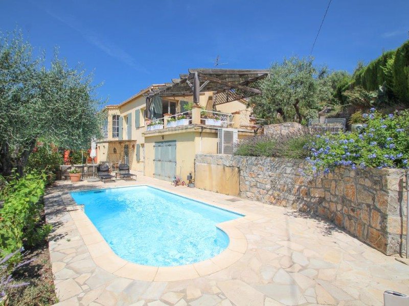 B&D France 3336 Provence (18).jpg