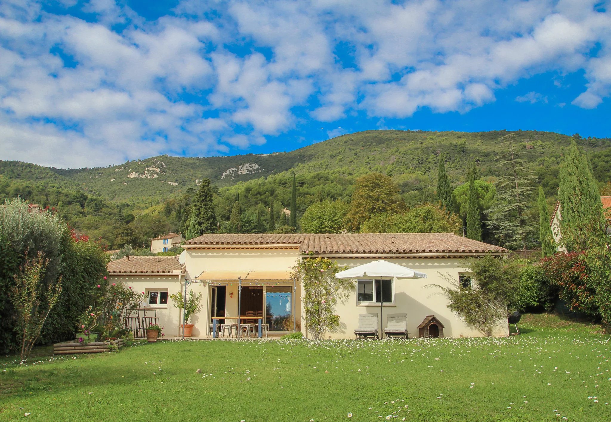 B&D France 3338 Provence (20).jpg