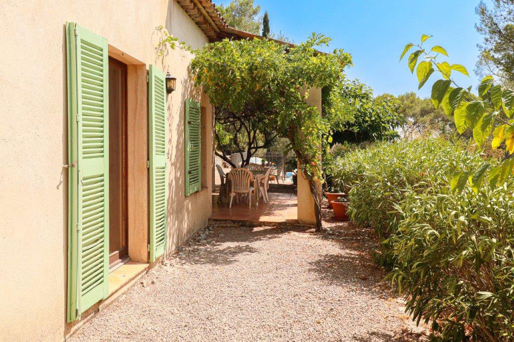 B&D France 3377 Provence (13).jpg