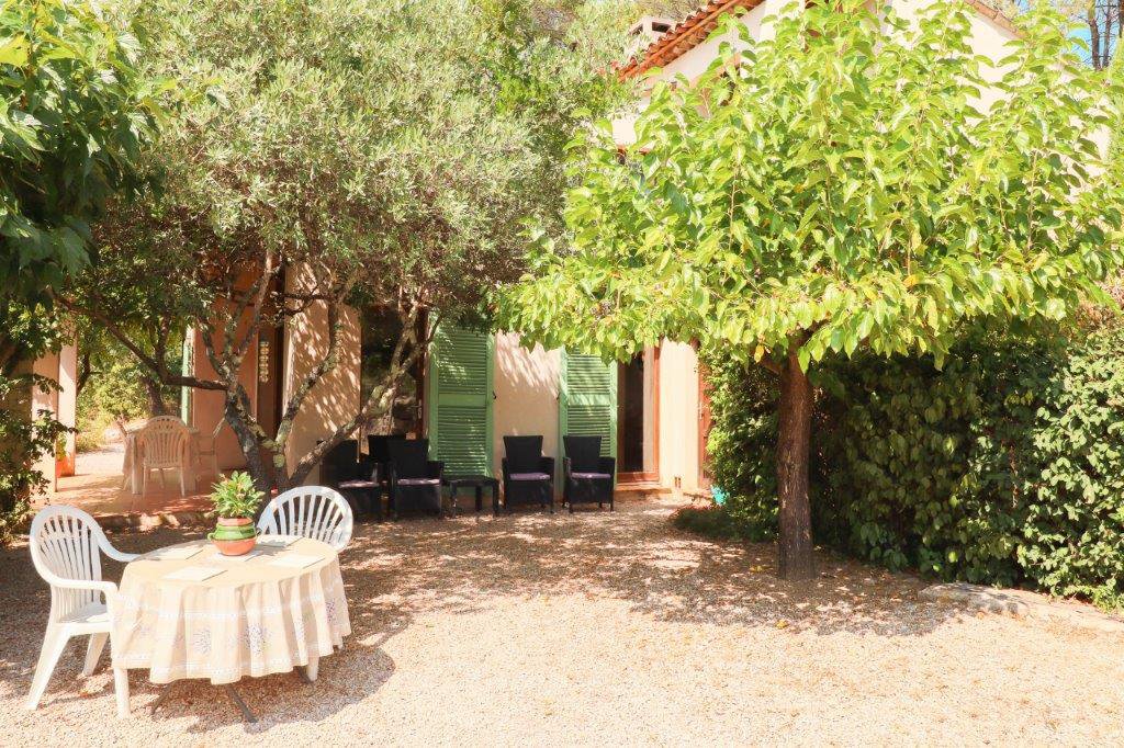 B&D France 3377 Provence (6).jpg