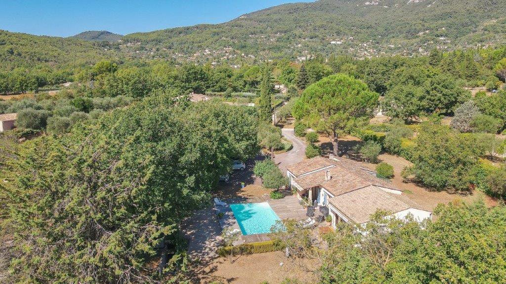 B&D France 3395 Provence (15).jpg