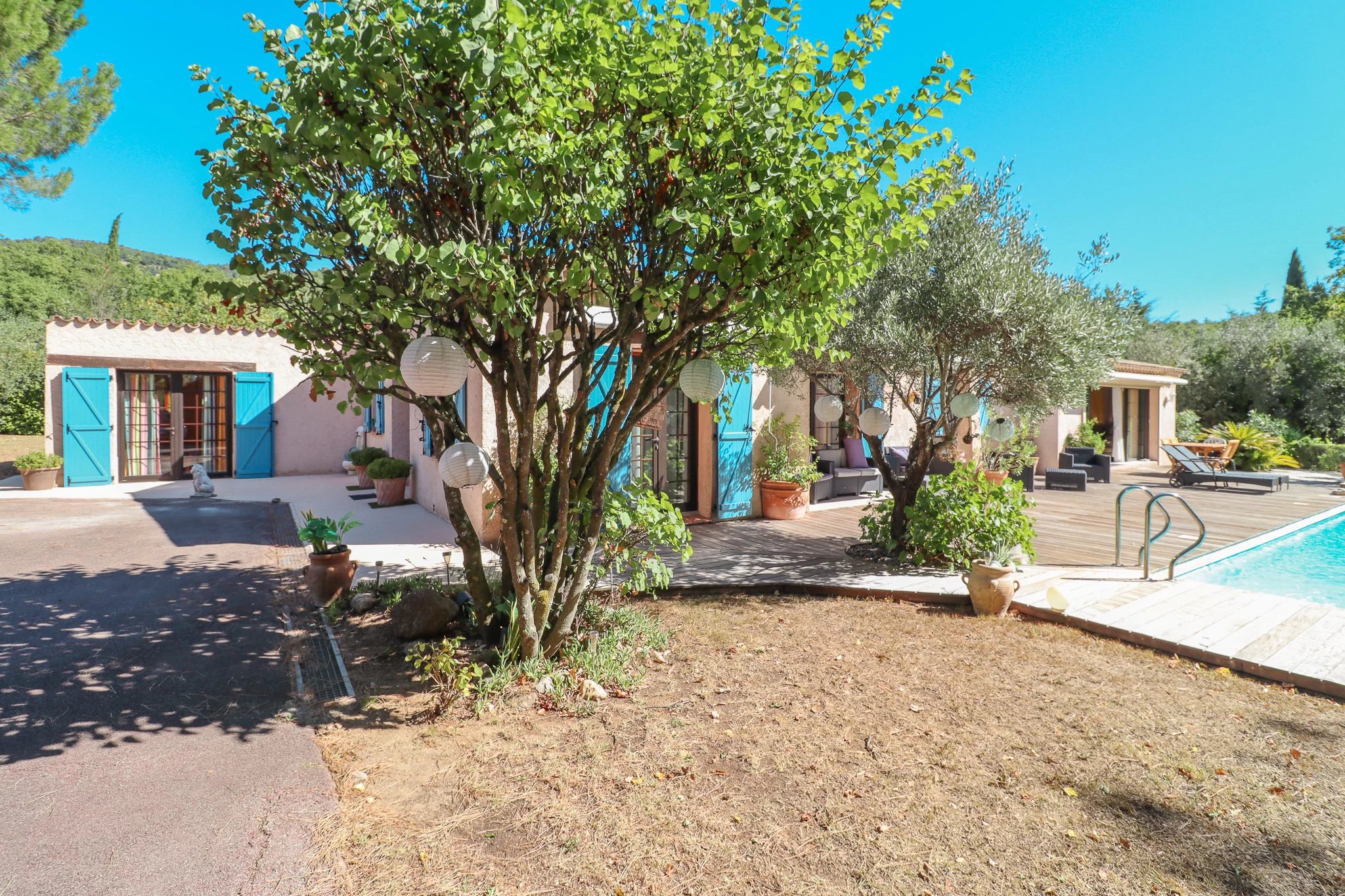 B&D France 3395 Provence (16).jpg