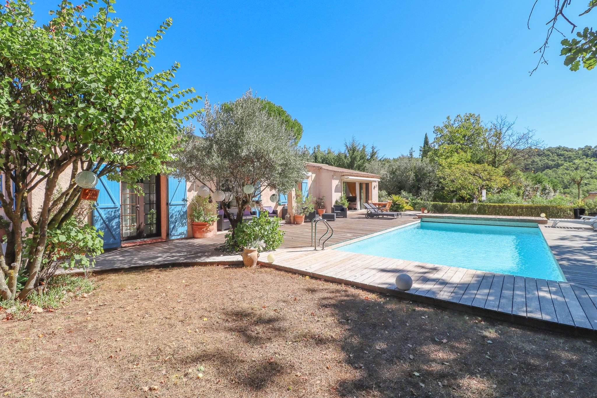 B&D France 3395 Provence (19).jpg