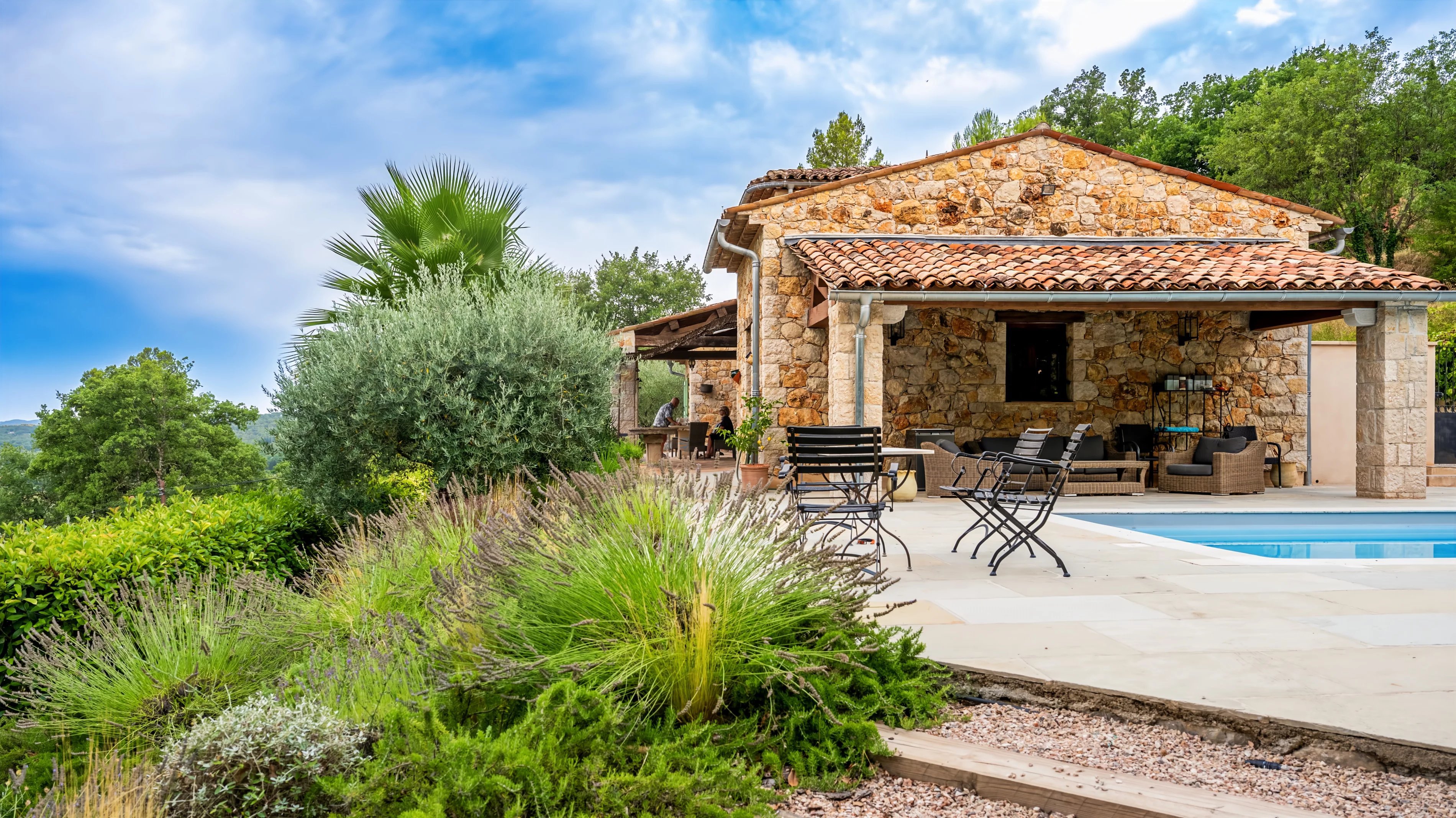 B&D France 3397 Provence (23).jpg