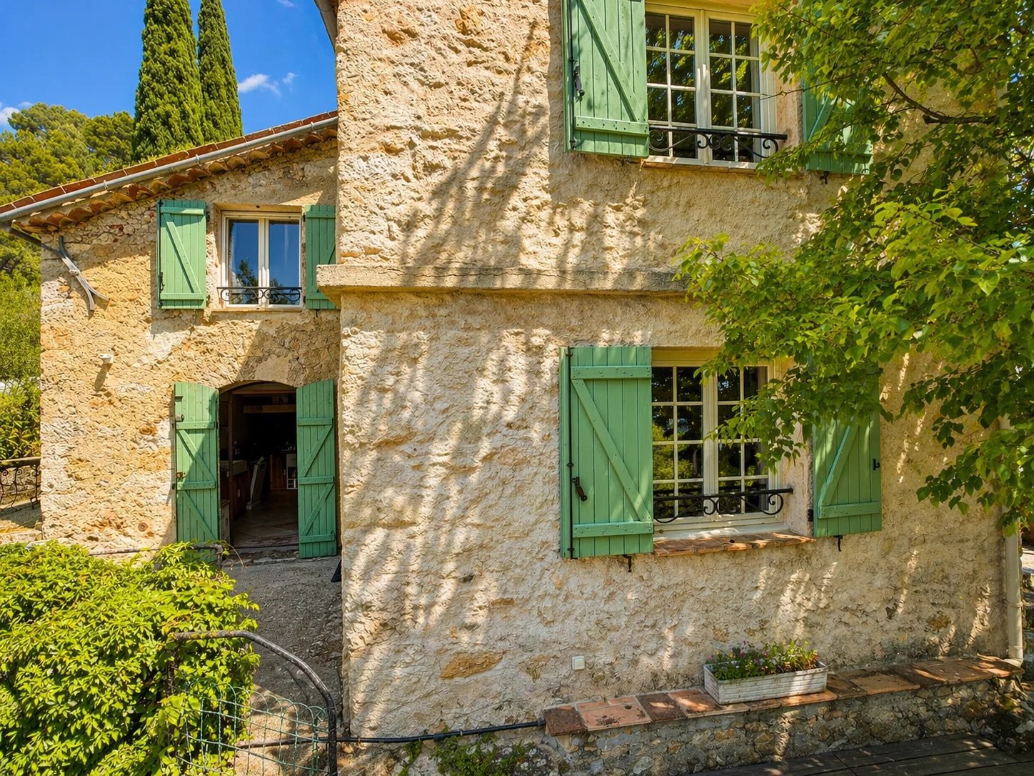 B&D France 3399 Provence (21).jpg