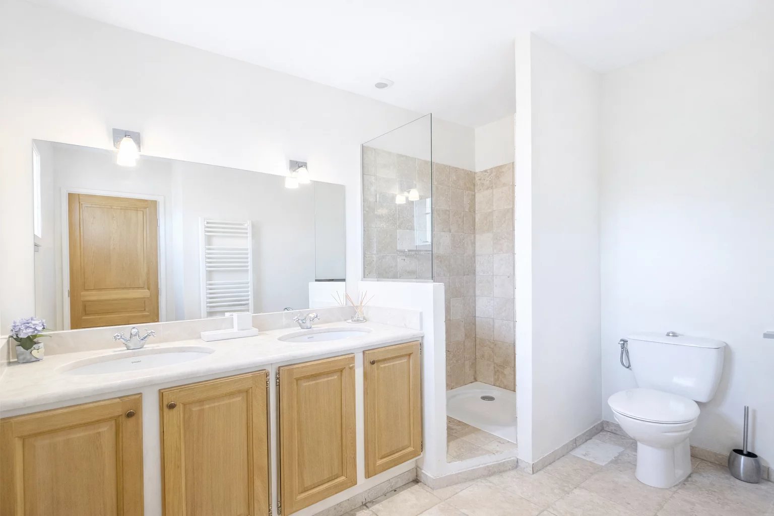 B&D France 3400 Provence (28).jpg