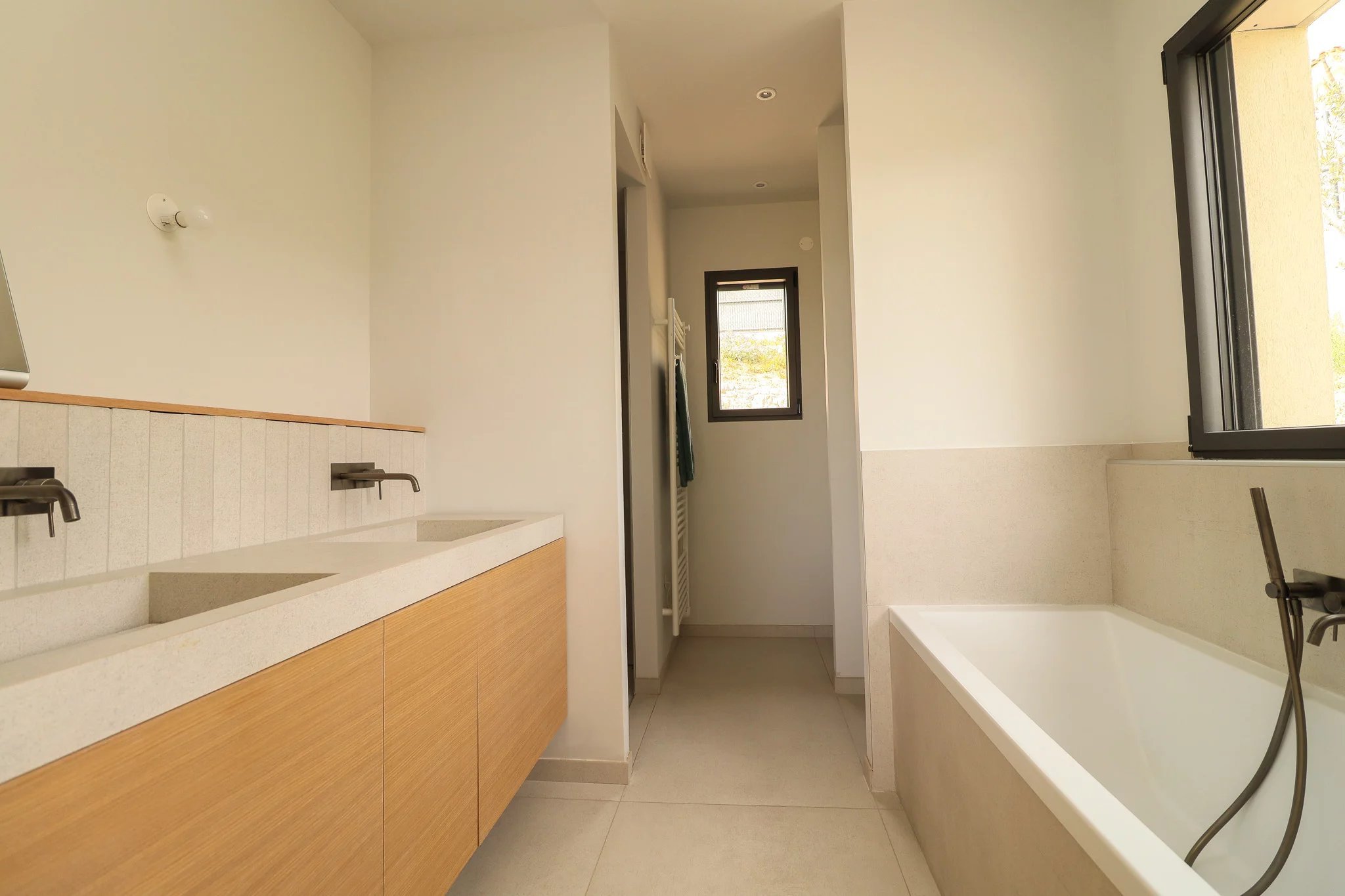 B&D France 3401 Provence (20).jpg