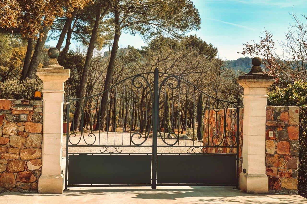 B&D France 3407 Provence (23).jpg