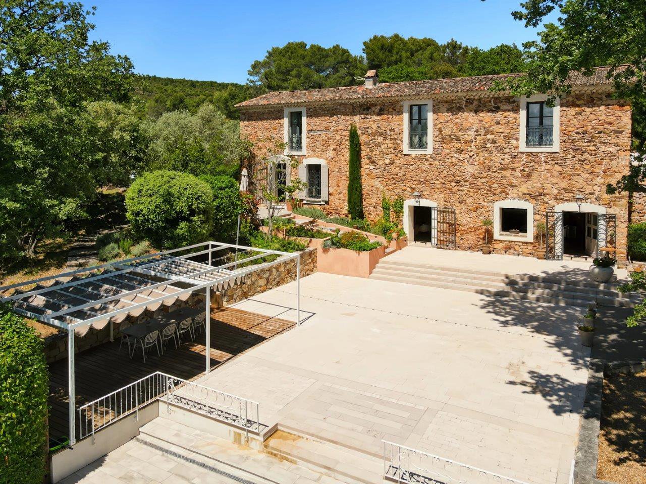 B&D France 3407 Provence (28).jpg