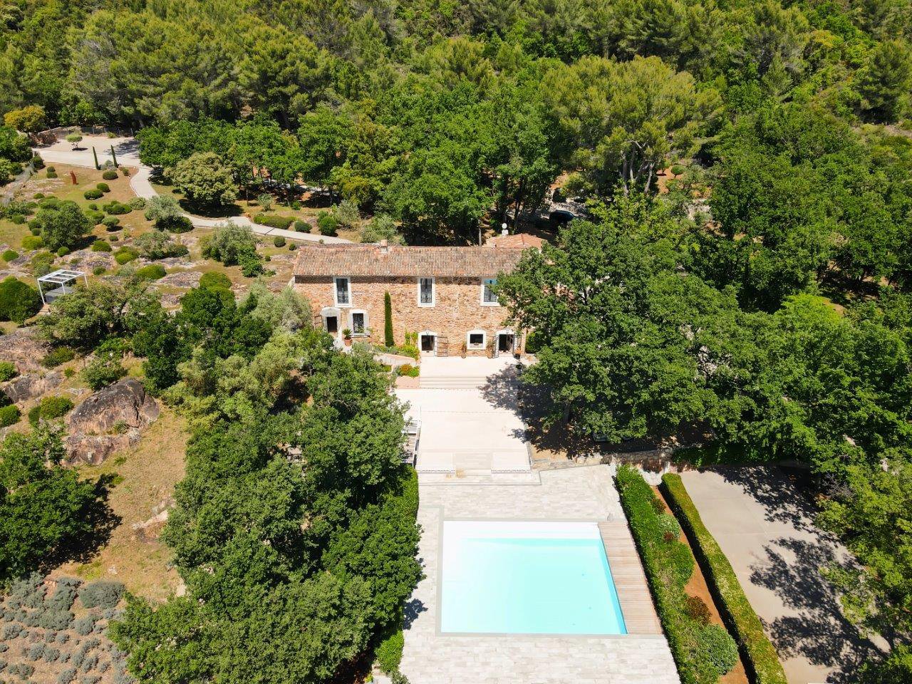 B&D France 3407 Provence (31).jpg