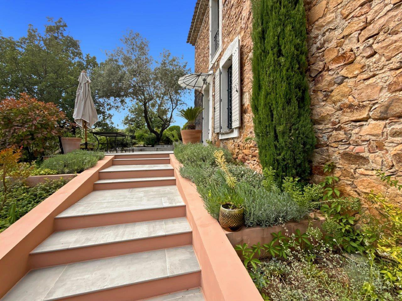B&D France 3407 Provence (38).jpg