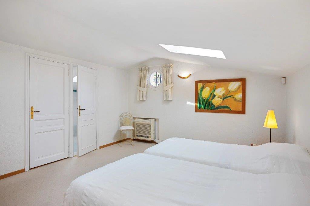 B&D France 4044 Cannes (11).jpg