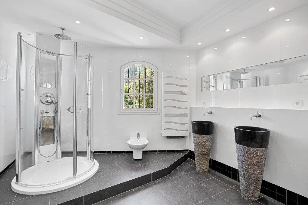 B&D France 4044 Cannes (12).jpg