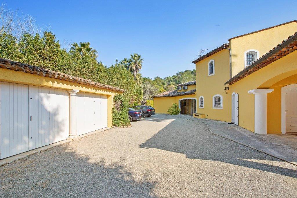 B&D France 4044 Cannes (21).jpg